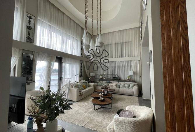 8305403 - Property Image 3