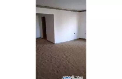 Duplex - 4 Bedrooms - 1 Bathroom for sale in Talkha - Al Daqahlya