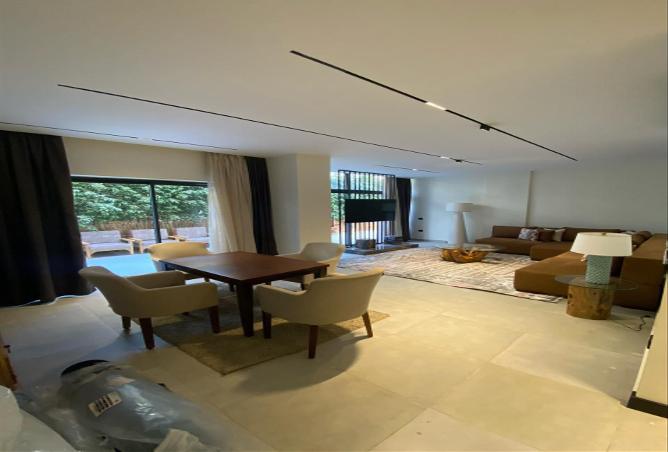 8153301 - Property Image 2