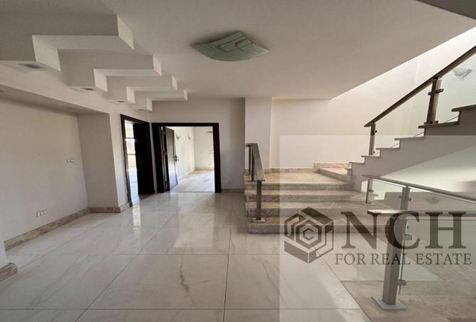 8322790 - Property Image 3