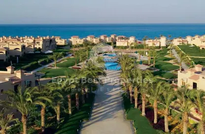 فيلا - 4 غرف نوم - 4 حمامات للبيع في لافيستا جاردنز - لافيستا - العين السخنة - السويس