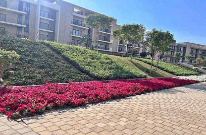 Apartment - 3 Bedrooms - 3 Bathrooms for sale in Moon Residences - Fifth Square - The 5th Settlement - New Cairo City - Cairo