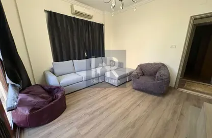 شقة - 3 غرف نوم - 2 حمامات للايجار في الحي الرابع - التجمع الخامس - مدينة القاهرة الجديدة - القاهرة