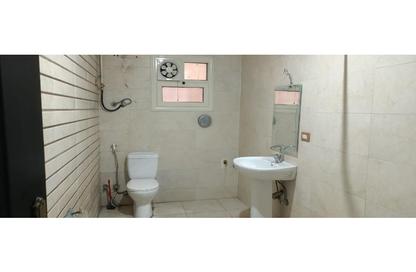 Apartment - 3 Bedrooms - 2 Bathrooms for rent in Dr Hassan Al Sherif St. - 8th Zone - Nasr City - Cairo