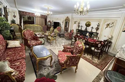 Apartment - 3 Bedrooms - 4 Bathrooms for sale in Mohamed Fawzy Moaz St. - Smouha - Hay Sharq - Alexandria