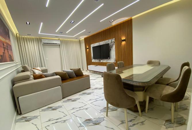 8282801 - Property Image 2