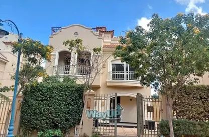 منزل مزدوج - 4 غرف نوم - 3 حمامات للبيع في الباتيو 5 ايست - الباتيو - كمبوندات الشروق - مدينة الشروق - القاهرة