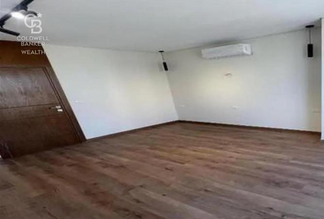 8059921 - Property Image 3
