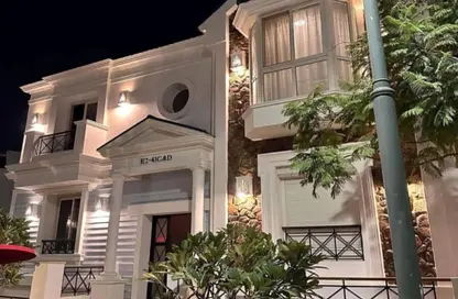 Townhouse - 4 Bedrooms - 4 Bathrooms for sale in Mountain View October Park - 6th District - 6 October City - Giza