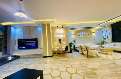 شقة - 4 غرف نوم - 4 حمامات للبيع في شارع المهندس احمد كمال حمدي - الحي السادس عشر - الشيخ زايد - الجيزة