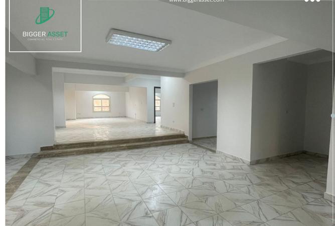 8493621 - Property Image 2