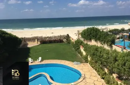 Chalet - 3 Bedrooms - 2 Bathrooms for sale in Sea View - Ras Al Hekma - North Coast