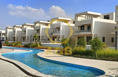 Villa - 5 Bedrooms - 4 Bathrooms for sale in Lake West - Sheikh Zayed Compounds - Sheikh Zayed City - Giza