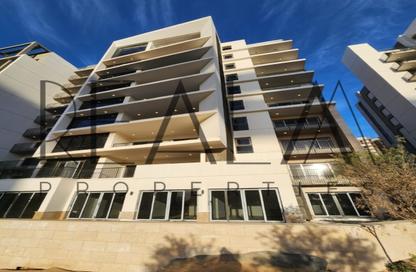 Apartment - 3 Bedrooms - 2 Bathrooms for sale in Royal City - Sheikh Zayed Compounds - Sheikh Zayed City - Giza