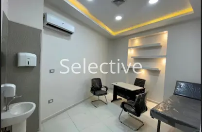 عيادة - استوديو - 8 حمامات للايجار في شارع عثمان بن عفان - ميدان الاسماعيليه - مصر الجديدة - القاهرة
