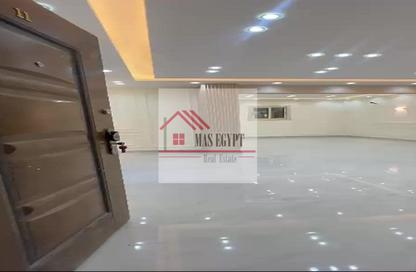 شقة - 3 غرف نوم - 3 حمامات للبيع في شارع لبنان - المهندسين - الجيزة