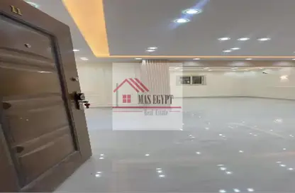 شقة - 3 غرف نوم - 3 حمامات للبيع في شارع لبنان - المهندسين - الجيزة