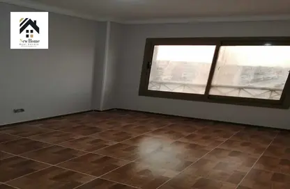 Apartment - 3 Bedrooms - 2 Bathrooms for sale in Nasr City Towers - Nasr City Compounds - Nasr City - Cairo