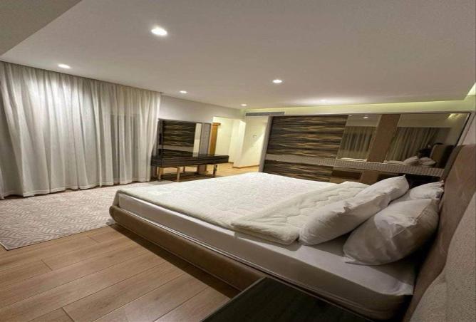 8039194 - Property Image 3
