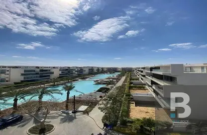 Apartment - 2 Bedrooms - 2 Bathrooms for sale in Lake View Residence - 5th Settlement Compounds - The 5th Settlement - New Cairo City - Cairo