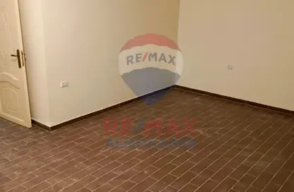 Apartment - 2 Bedrooms - 1 Bathroom for rent in West Somid - 6 October City - Giza