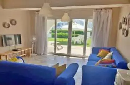 Chalet - 2 Bedrooms - 1 Bathroom for sale in Mountain View - Ras Al Hekma - North Coast