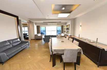 Apartment - 3 Bedrooms - 3 Bathrooms for sale in Nile St. - Dokki - Giza