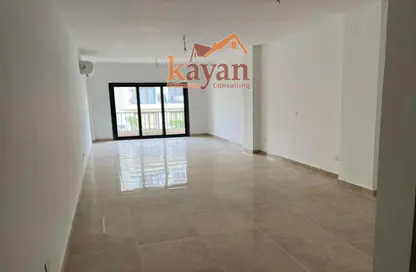 شقة - 3 غرف نوم - 3 حمامات للايجار في مون ريزيدنس - فيفث سكوير - التجمع الخامس - مدينة القاهرة الجديدة - القاهرة