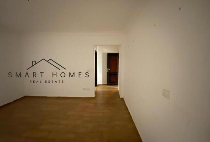 8300581 - Property Image 2