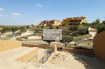 Twin House - 3 Bedrooms - 3 Bathrooms for sale in Royal Meadows - Sheikh Zayed Compounds - Sheikh Zayed City - Giza
