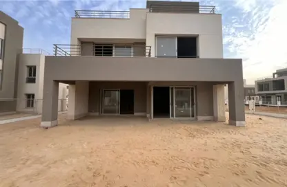 Villa - 5 Bedrooms - 5 Bathrooms for sale in Palm Hills New Cairo - 5th Settlement Compounds - The 5th Settlement - New Cairo City - Cairo