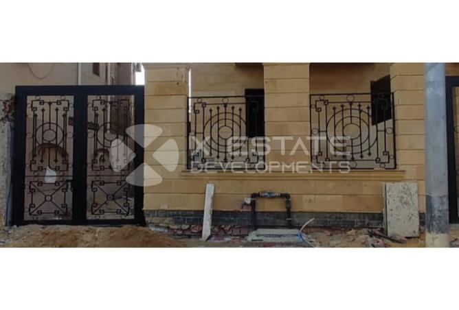 Apartment - 5 Bedrooms - 4 Bathrooms for sale in East The Academy - New Cairo City - Cairo