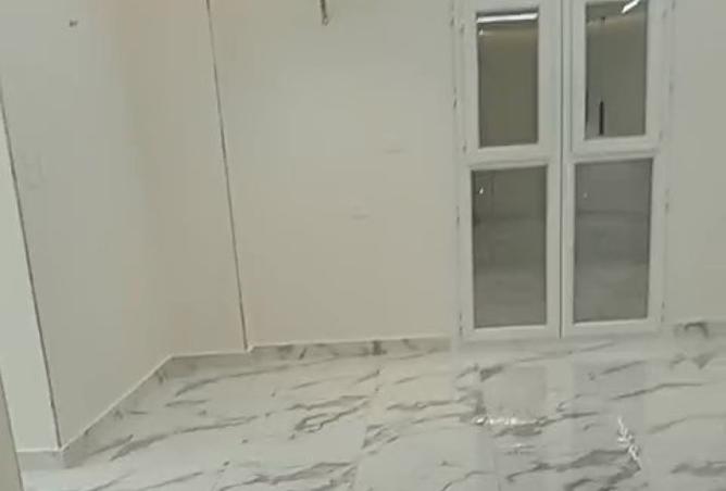 8393312 - Property Image 2