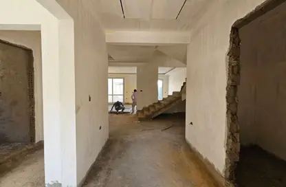 فيلا - 5 غرف نوم - 5 حمامات للبيع في الباتيو 5 - الباتيو - كمبوندات الشروق - مدينة الشروق - القاهرة