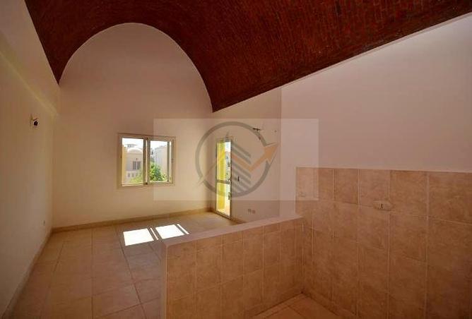 8192439 - Property Image 2