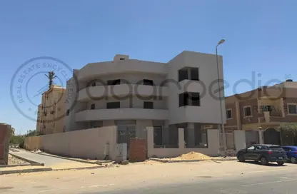 فيلا - 3 غرف نوم - 6 حمامات للبيع في الياسمين 3 - الياسمين - مدينة القاهرة الجديدة - القاهرة