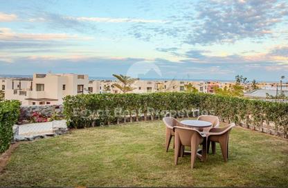 Chalet - 2 Bedrooms - 2 Bathrooms for sale in Makadi Orascom Resort - Makadi - Hurghada - Red Sea