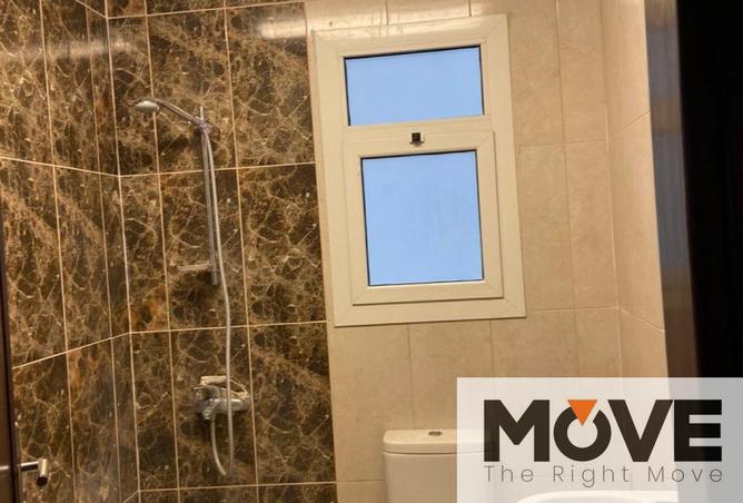 8051824 - Property Image 2