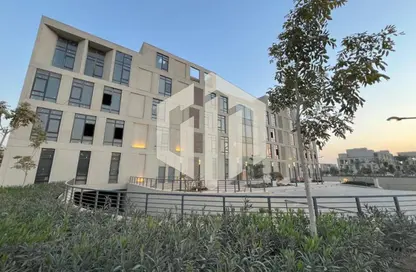 Whole Building - Studio - 7 Bathrooms for sale in District 5 - 5th Settlement Compounds - The 5th Settlement - New Cairo City - Cairo