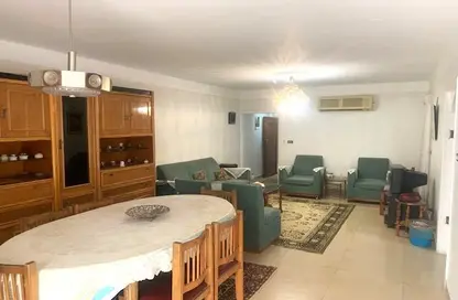 Apartment - 2 Bedrooms - 2 Bathrooms for rent in Garden City Smouha St. - Smouha - Hay Sharq - Alexandria