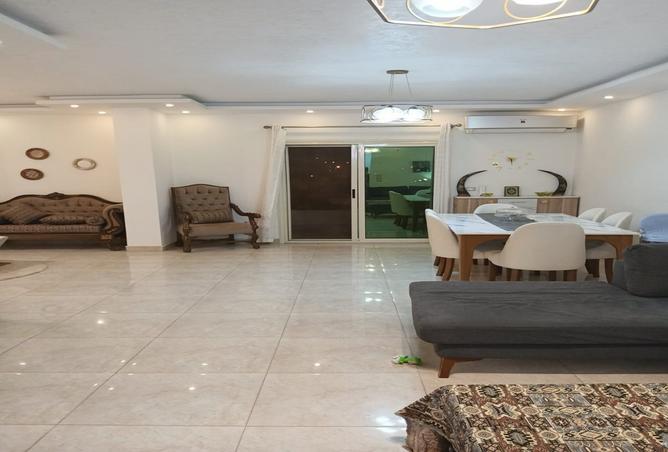 8083332 - Property Image 3