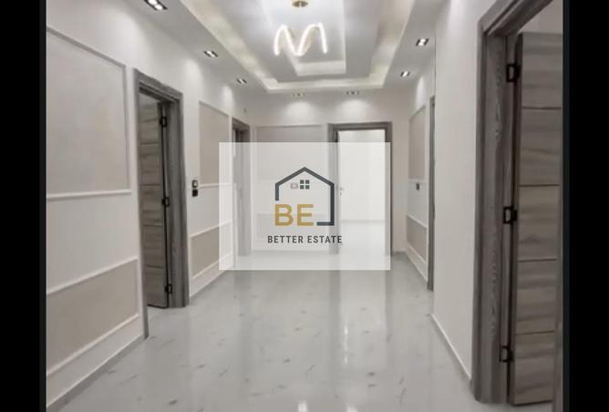 8091040 - Property Image 2