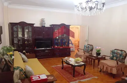 فيلا - 5 غرف نوم - 4 حمامات للبيع في شارع النزهه - ارض الجولف - مصر الجديدة - القاهرة