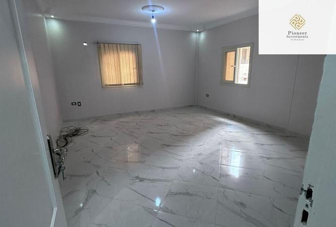 8232835 - Property Image 2