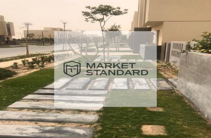 Townhouse - 3 Bedrooms - 3 Bathrooms for sale in Al Burouj Compound - El Shorouk Compounds - Shorouk City - Cairo