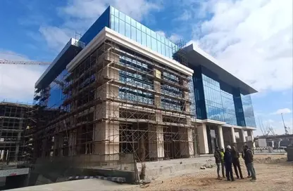 Retail - Studio - 1 Bathroom for sale in Golden Gate - South Teseen St. - The 5th Settlement - New Cairo City - Cairo