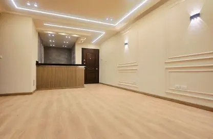 Apartment - 2 Bedrooms - 1 Bathroom for sale in Madinaty - Cairo