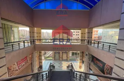 Shop - Studio - 2 Bathrooms for sale in October Plaza - 6 October Compounds - 6 October City - Giza