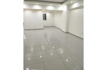 Office Space - Studio - 2 Bathrooms for rent in Zahraa El Maadi - Hay El Maadi - Cairo