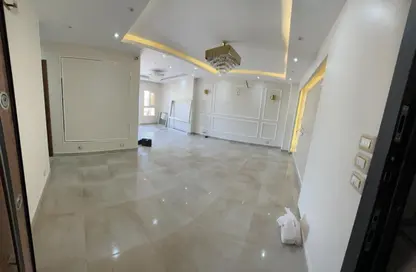 Apartment - 2 Bedrooms - 1 Bathroom for sale in 5th Settlement Compounds - The 5th Settlement - New Cairo City - Cairo